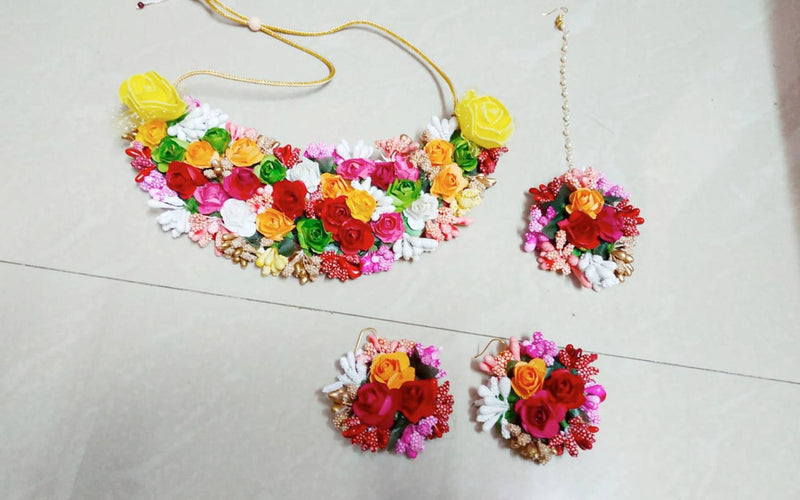 Multicoloured Bridal Flower Jewellery Set with Earrings, Bracelet & Maang Tika