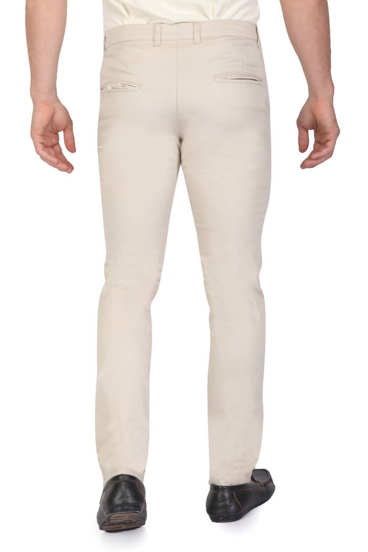 Men's Beige Cotton Solid Slim Fit Chinos