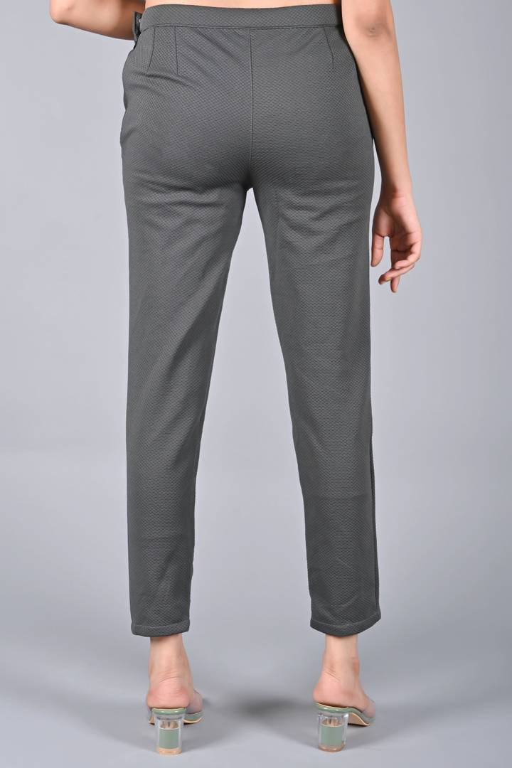 Elite Grey Synthetic Solid Regular Fit Casual Trousers For Women