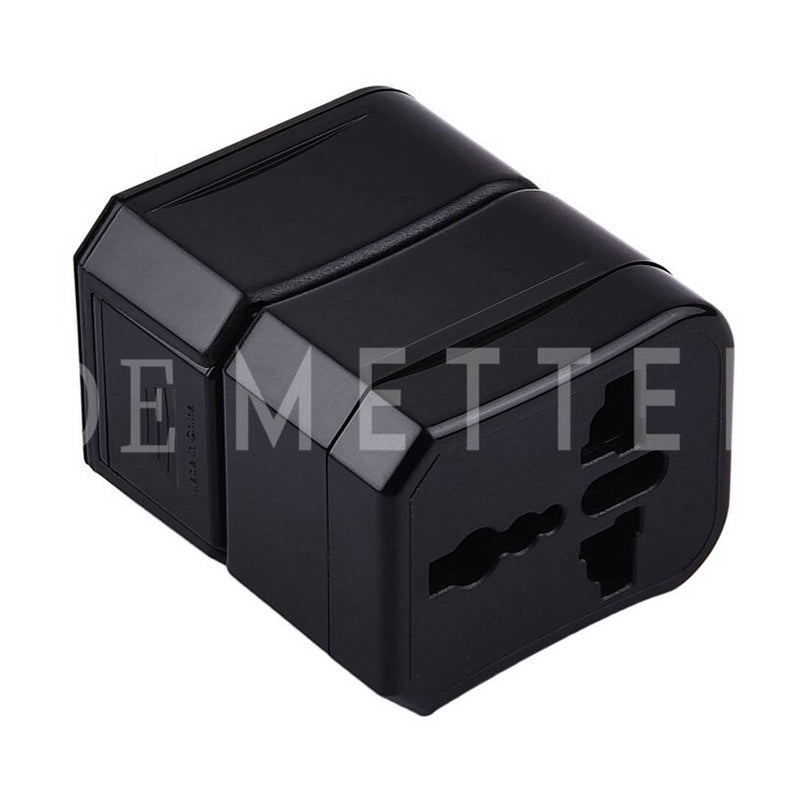 DeMetter On : Universal Travel Adapter with Case Black